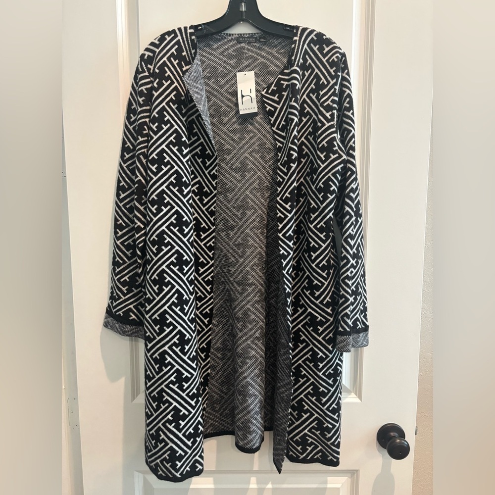 New Longline Open Front Cardigan Black & White Size L NWT